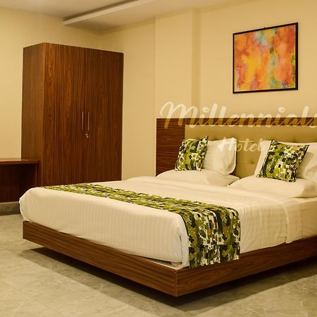 S R Plaza At Delhi Airport Hotel New Delhi Exterior photo