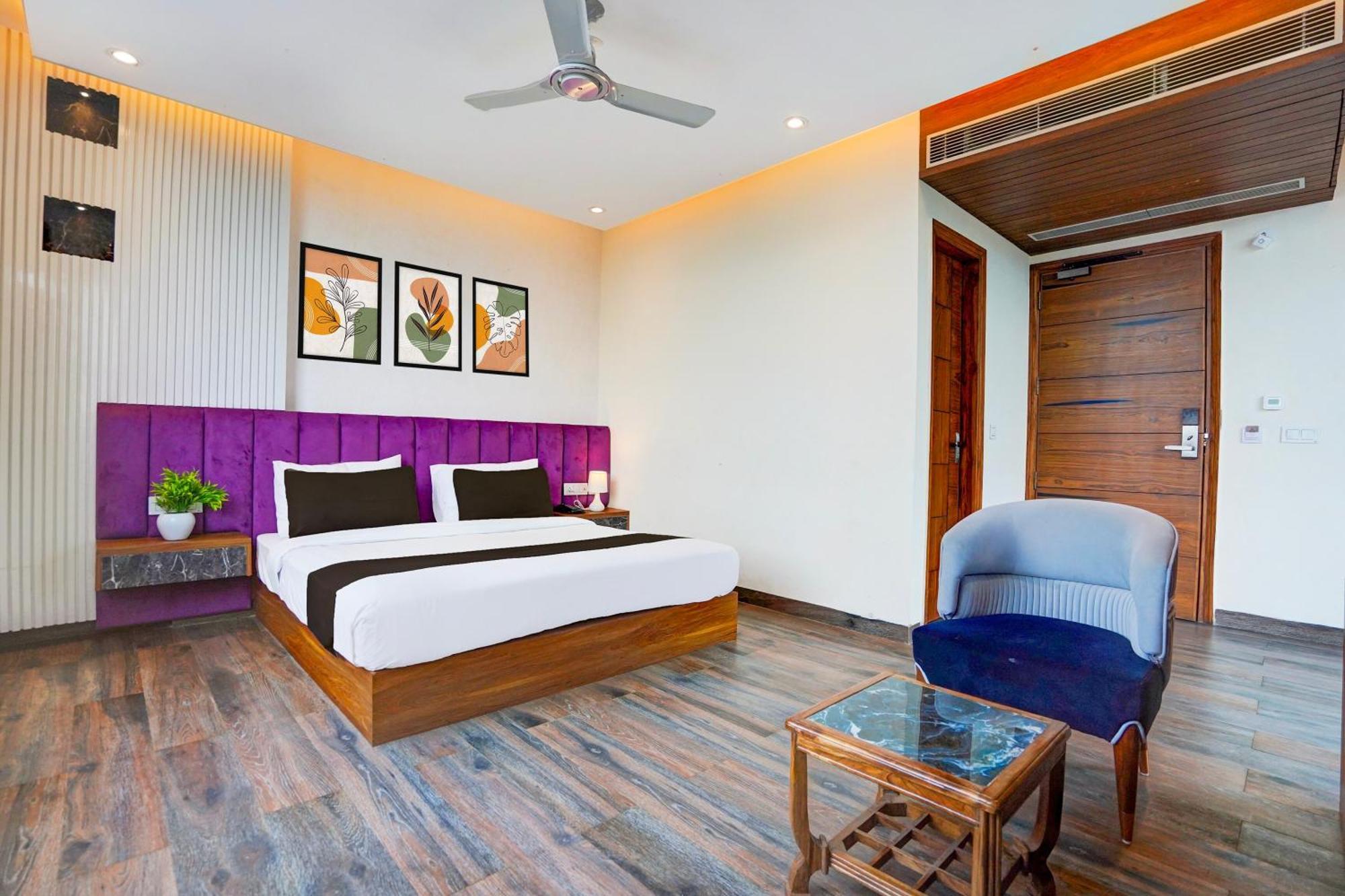 S R Plaza At Delhi Airport Hotel New Delhi Exterior photo